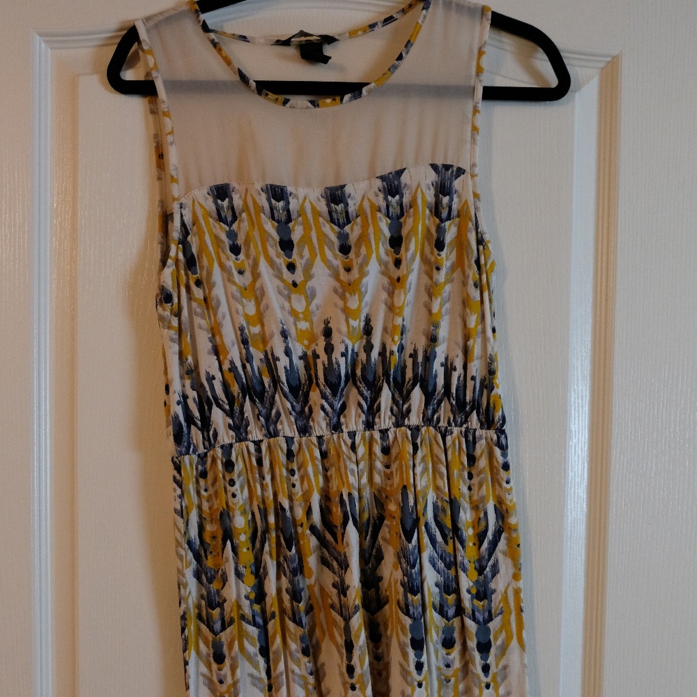 Gorgeous H&M knee length dress